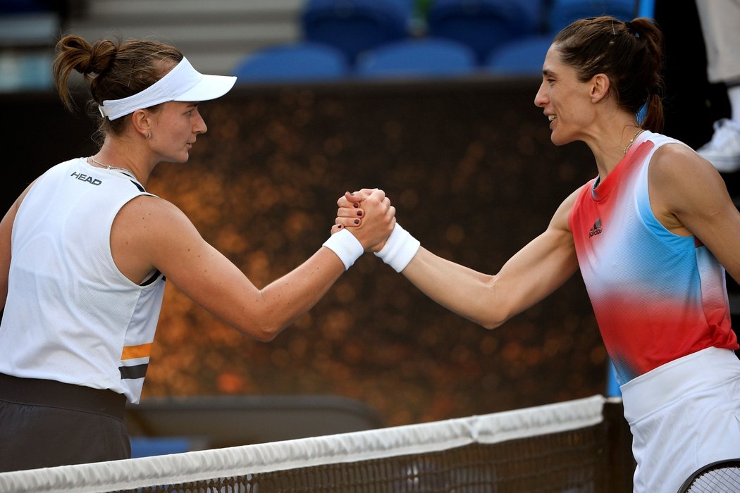 Česká tenistka Barbora Krejčíková porazila v prvním kole na Australian Open Němku Andreu Petkovičovou