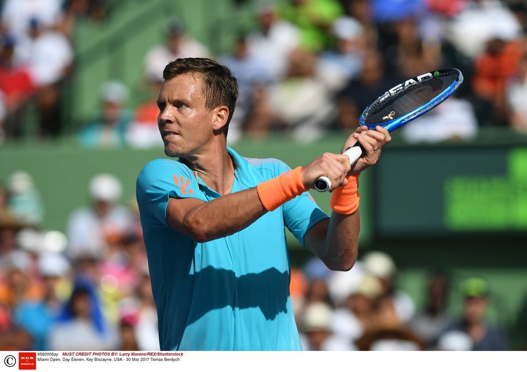 Tomáš Berdych předvedl proti Federerovi v osmifinále v Miami skvělý výkon, ale nakonec těsný zápas nezvládl a z turnaje vypadl