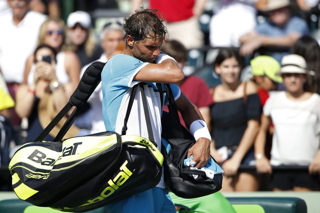 Rafael Nadal utkání druhého kola turnaje v Miami nedohrál