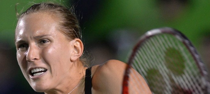 Nicole Vaidišová v zápase proti Aně Ivanovičové na turnaji v Monterrey