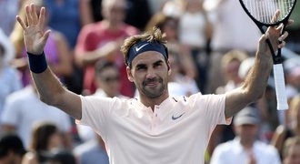 Federer v Kanadě válí a už je ve finále, v Torontu slaví Svitolinová