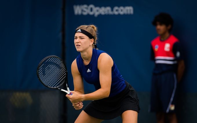 Vondroušové odveta za tokijské finále nevyšla, Muchová jde v Cincinnati dál Vondroušové odveta za tokijské finále nevyšla, Muchová jde v Cincinnati dál