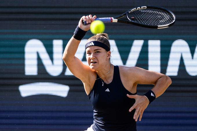 Muchová před Wimbledonem vyhrála turnaj v Německu, začalo se dřív a soupeřka vzdala Muchová před Wimbledonem vyhrála turnaj v Německu, začalo se dřív a soupeřka vzdala