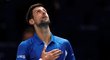 Novak Djokovič se raduje z vítězství nad Diegem Schwartzmanem