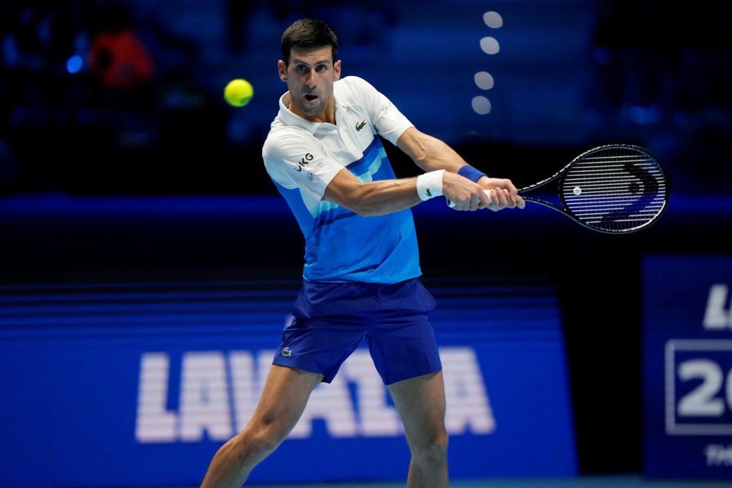 Novak Djokovič po výhře nad Andrejem Rubljovem slaví postup do semifinále