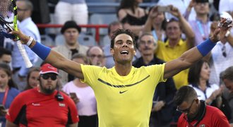 Nadal bude zase světová jednička. Na trůn mu pomohly problémy Federera