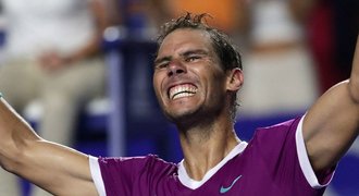 Bouzková je v Mexiku v semifinále, Nadal zase porazil Medveděva