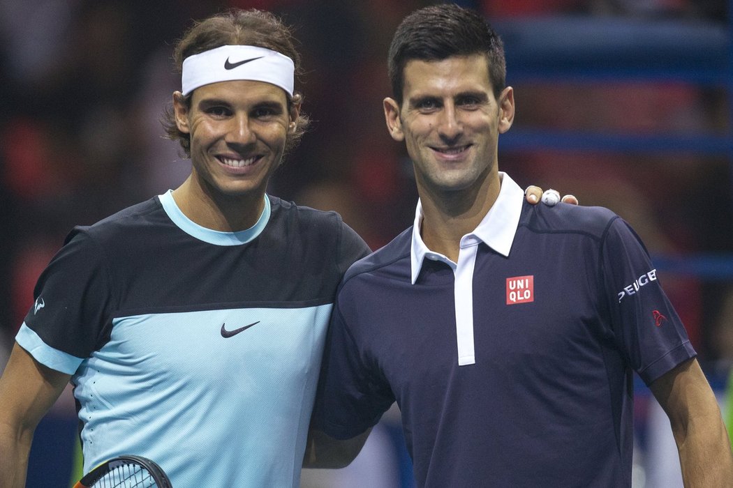 Rafael Nadal a Novak Djokovič před exhibičním zápasem v Thajsku