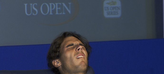 Nadal měl velké křeče přímo na tiskové konferenci.