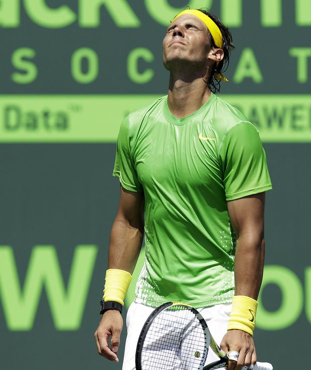 Dneska to nepůjde! Rafael Nadal padl po jedné z výměn Dneska to nepůjde! Rafael Nadal padl po jedné z výměn
