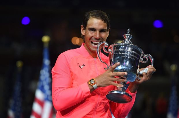 Rafael Nadal získal svůj šestnáctý grandslamový titul. Rafael Nadal získal svůj šestnáctý grandslamový titul.