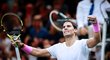 Radost španělského tenisty Rafaela Nadala po výhře na Masters v Paříži