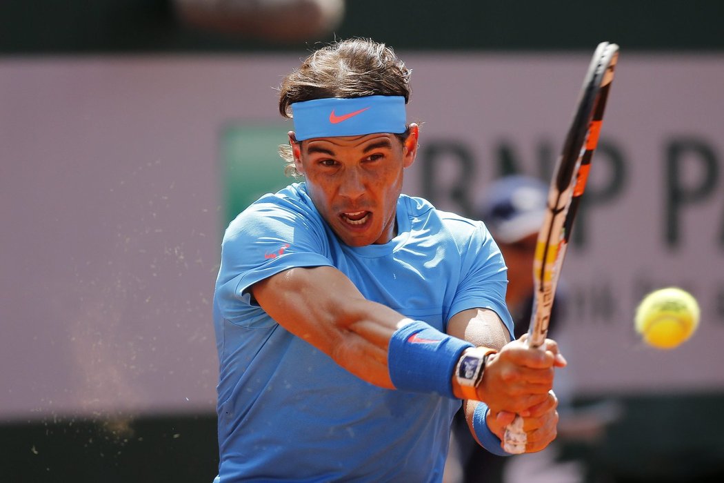 Rafael Nadal se na French Open prezentuje nejen výbornou hrou