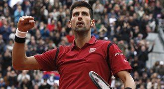 Djokovič si zahraje s Murraym na French Open o titul, ve finále je i Williamsová