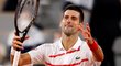 Novak Djokovič při svém prvním zápase na French Open 2020 proti Švédovi Mikaelu Ymerovi