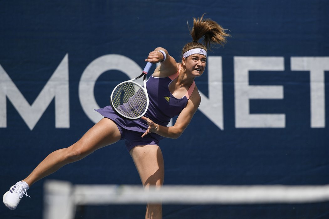 Karolína Muchová udolala v pražském duelu Karolínu Muchovou