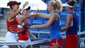 Český tenis má první olympijské zlato ze čtyřhry. Barbora Krejčíková a Kateřina Siniaková v Tokiu porazily Švýcarky Bencicovou a Golubicovou 7:5, 6:1.