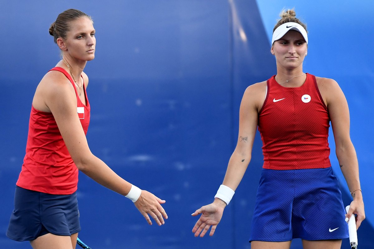 Karolína Plíšková s Markétou Vondroušovou