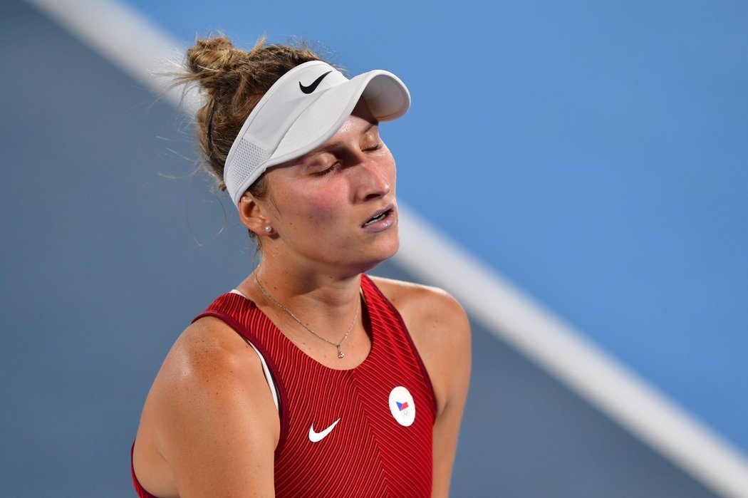 Česká tenistka Markéta Vondroušová ve finálovém utkání na olympiádě v Tokiu