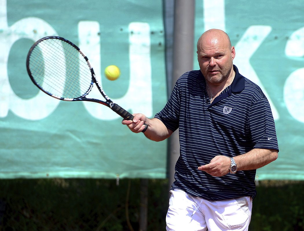 Pavel Kolář se při úderech hlídá. Jsem náchylný ke zranění, směje se