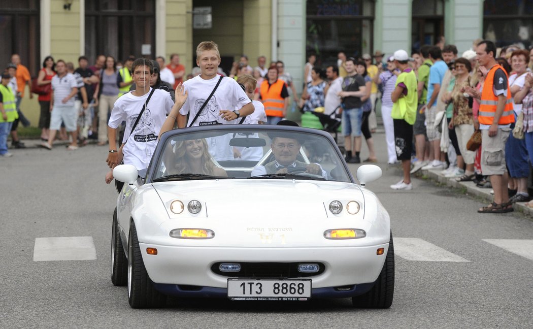 Kvitová dorazila na náměstí stylově