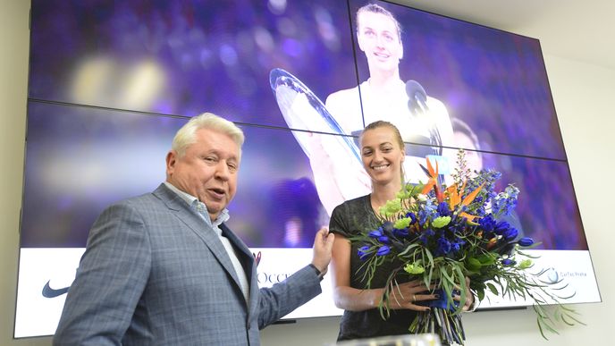 Manažer Miroslav Černošek vítá v Praze finalistku Australian Open Petru Kvitovou