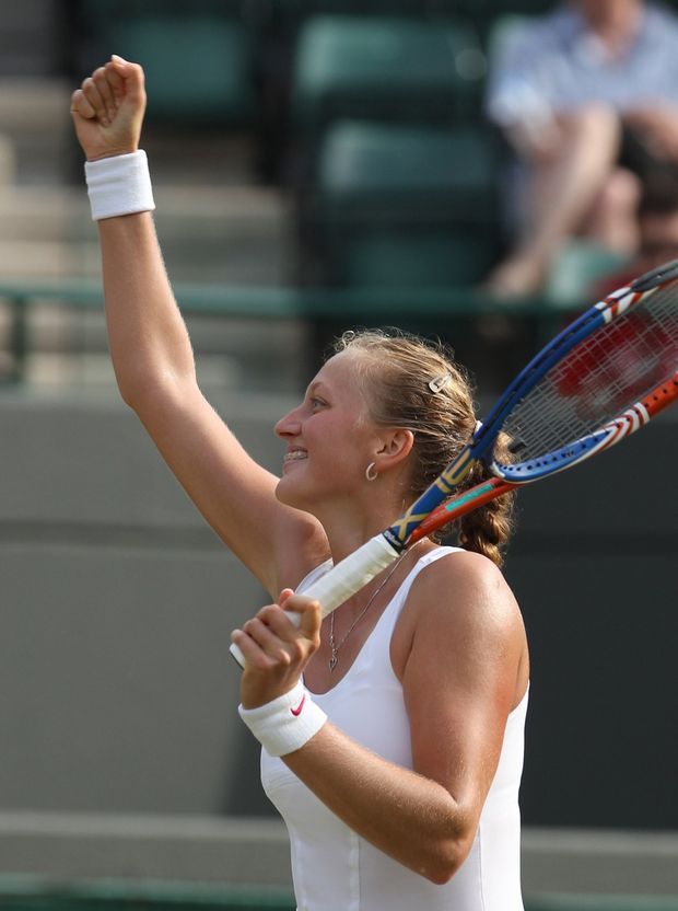 Petra Kvitová postoupila do semifinále Wimbledonu. Petra Kvitová postoupila do semifinále Wimbledonu.