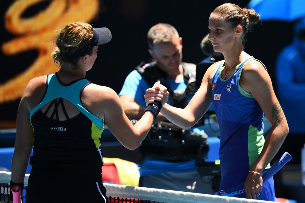 Plíšková odešla ze souboje bývalých vítězek juniorky na Australian Open poražena za dvě hodiny a 25 minut. V obou setech přišla první o podání. Pokaždé sice získala brejk zpět, ale ztratila oba tie-breaky - první poměrem 4:7 a druhý 3:7.