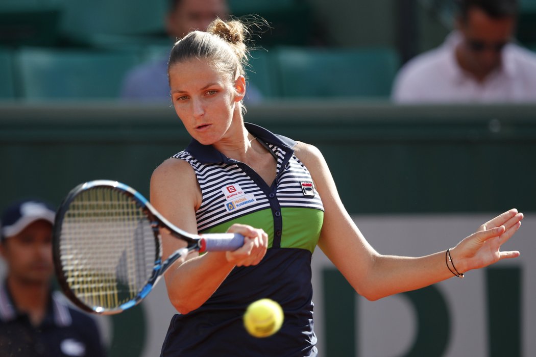 Česká tenistka Karolína Plíšková v utkání osmifinále tenisového French Open