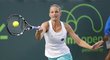 Česká tenistka Karolína Plíšková na turnaji v Miami během zápasu, kdy postoupila do čtvrtfinále
