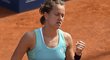 Barbora Strýcová se raduje v zápase proti krajance Lucii Hradecké na pražském turnaji WTA