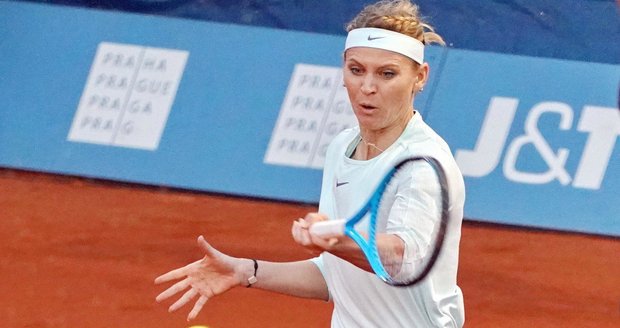 Loučící se tenistka Šafářová prohrála v Praze v 1. kole čtyřhry.