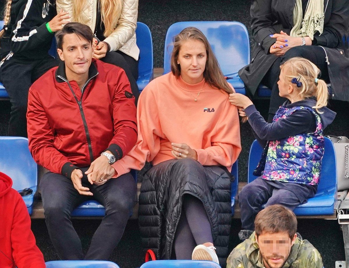 Karolína Plíšková s mladší sestrou a manželem na tenisovém turnaji ve Stromovce...