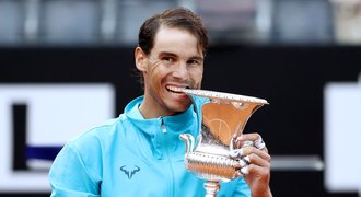 Nadal podeváté vyhrál v Římě. Ve finále uštědřil Djokovičovi kanára