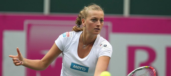 Petra Kvitová se v Ostravě připravuje na Fed Cup s Itálií, trénovala i se šestnáctiletým juniorem Davidem Poljakem