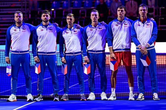 Davis Cup ONLINE: Česko - USA. Souboj o finálový turnaj. Menšík na úvod hraje s Tienem Davis Cup ONLINE: Česko - USA. Souboj o finálový turnaj. Menšík na úvod hraje s Tienem