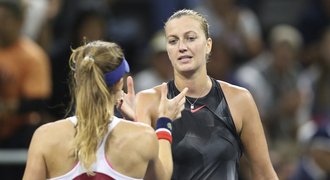 US Open: Kvitová zářila a je ve třetím kole, Šafářová zvládla maraton