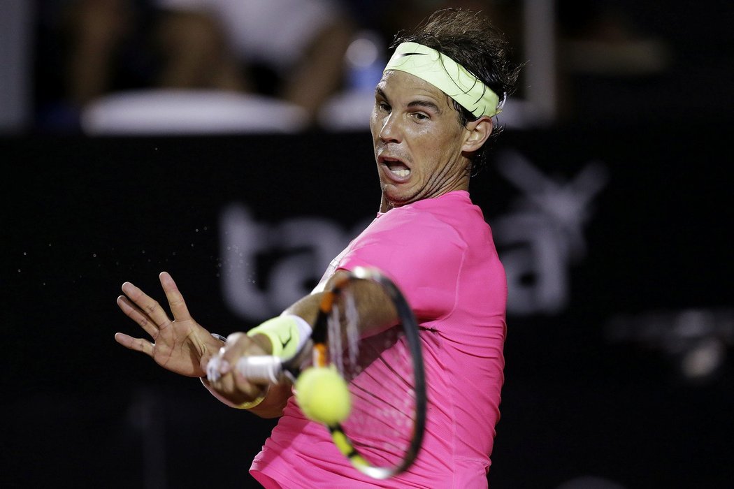 Španělský tenista Rafael Nadal sice v Riu svůj zápas vyhrál, přesto byl naštvaný. Dohrával totiž ve čtvrt na čtyři ráno, to se mu vůbec nelíbilo.