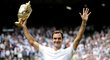 Roger Federer naposledy ve Wimbledonu triumfoval v roce 2017