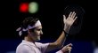 Roger Federer se v Basileji dočkal 99. trofeje v kariéře. Magická stovka je nyní na dosah, ke všemu se Švýcar přiblížil rekordu Jimmyho Connorse