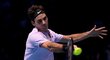 Roger Federer nehraje, přesto zůstává mezi elitní desítkou
