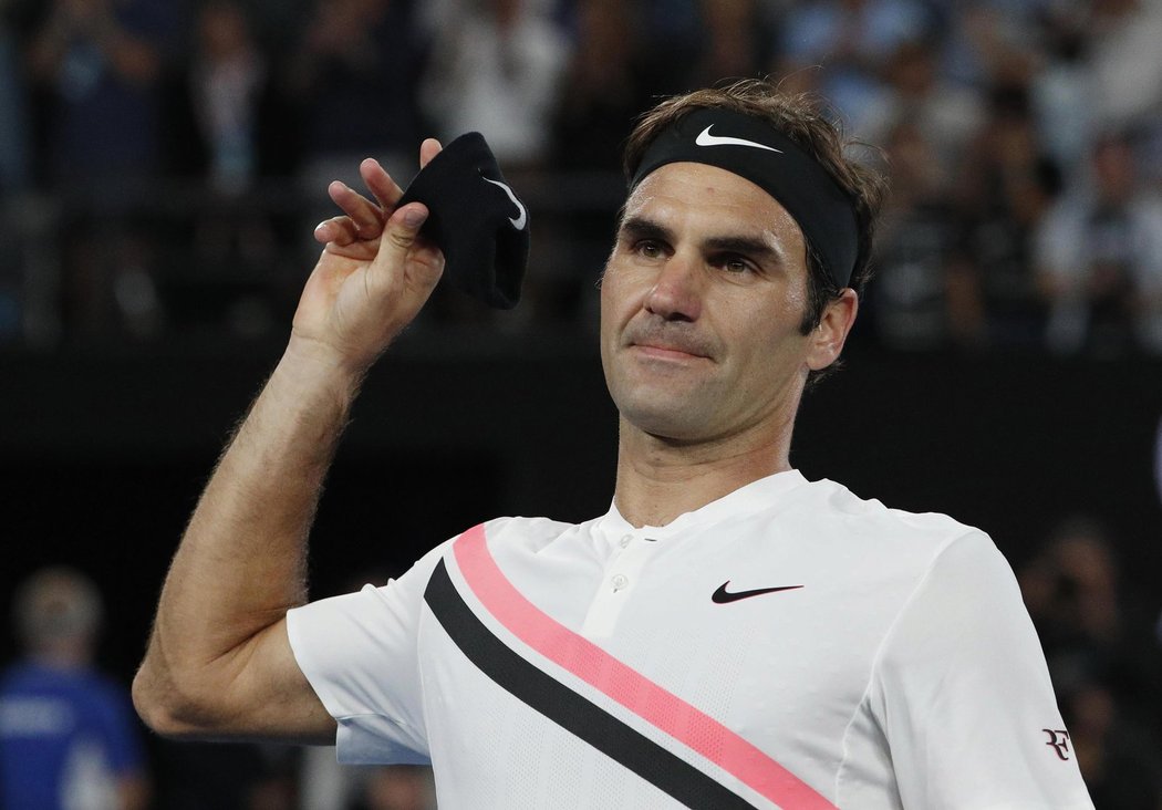 Roger Federer slaví postup do semifinále