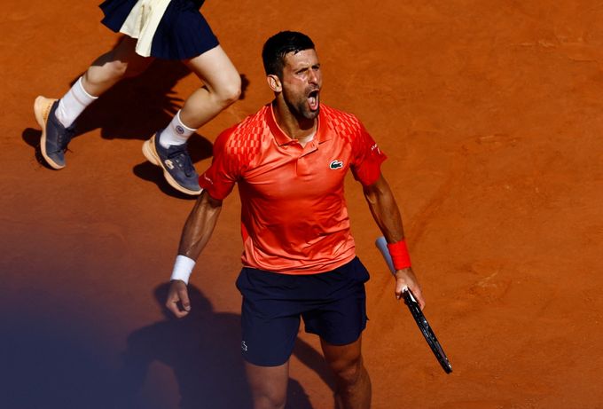 Djokovič je ve finále Roland Garros, čeká ho Ruud. Alcaraze zastavily křeče Djokovič je ve finále Roland Garros, čeká ho Ruud. Alcaraze zastavily křeče