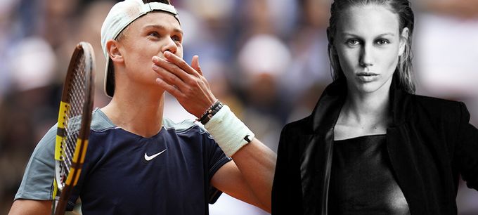 Dánsko oslavuje hvězdu (19) bez řidičáku. A kdo je ta kráska v boxu? Dánsko oslavuje hvězdu (19) bez řidičáku. A kdo je ta kráska v boxu?