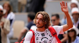 Roland Garros: Tsitsipas i Medveděv končí. Šwiateková musela otáčet