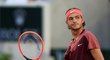 Američan Taylor Fritz na French Open vyřadil posledního francouzského tenistu