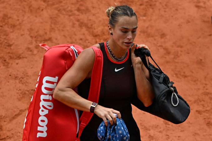 Další šok na Roland Garros! Vypadla i Sabalenková: Právě teď chci skončit s tenisem Další šok na Roland Garros! Vypadla i Sabalenková: Právě teď chci skončit s tenisem