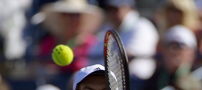 Brit Andy Murray vyřadil českého tenistu Lukáše Rosola, ten ale favoritovi vzdoroval