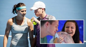 Příprava na boj o finále: Serena se trápí, Češi chodí na ryby