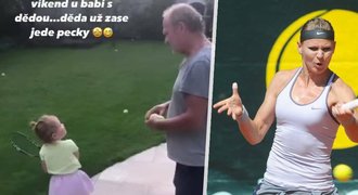 Další slavná Šafářová? Dceru tenistky trénuje děda! Další slavná Šafářová? Dceru tenistky trénuje děda!